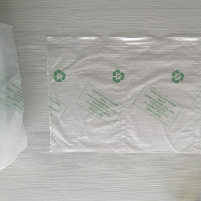 Skew green printing air pillow